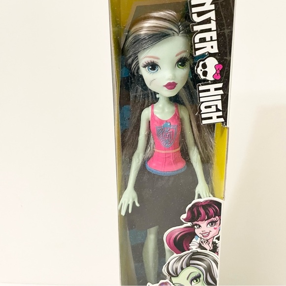 Monster High Frankie Stein Doll Damaged Box - Picture 4 of 16